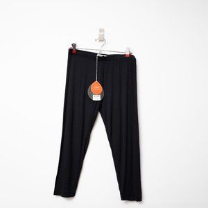 NWT Never Worn Yala Black Bamboo Capri Leggings LG